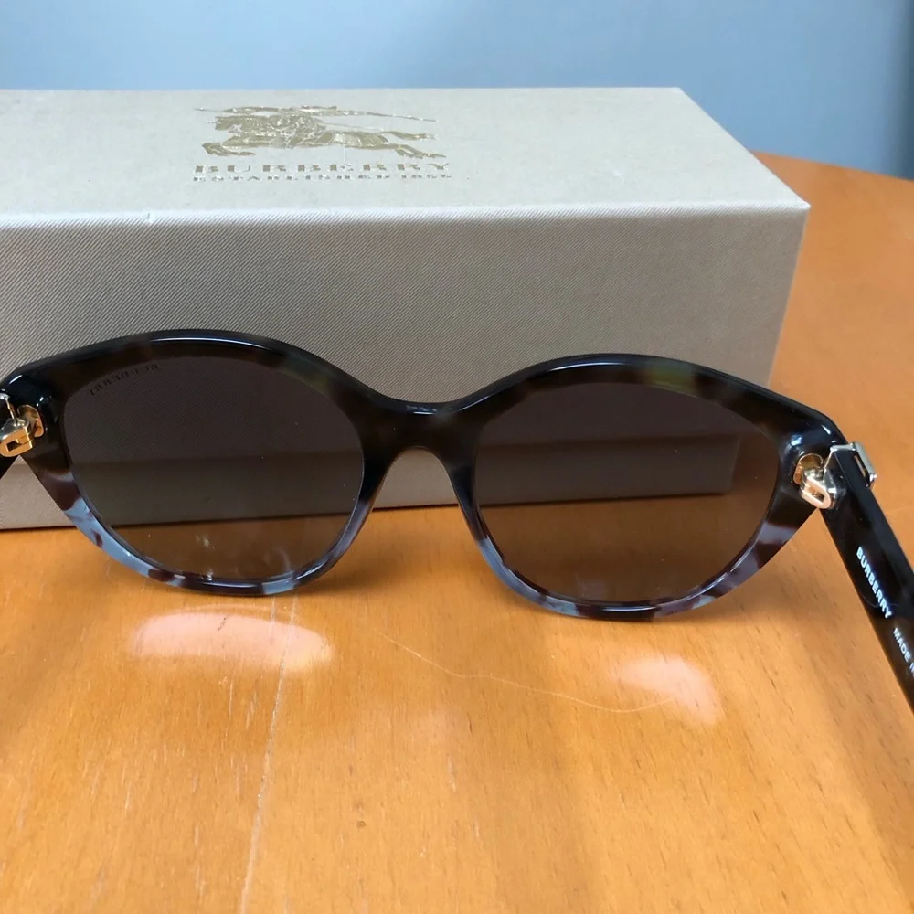 Burberry sunglasses
